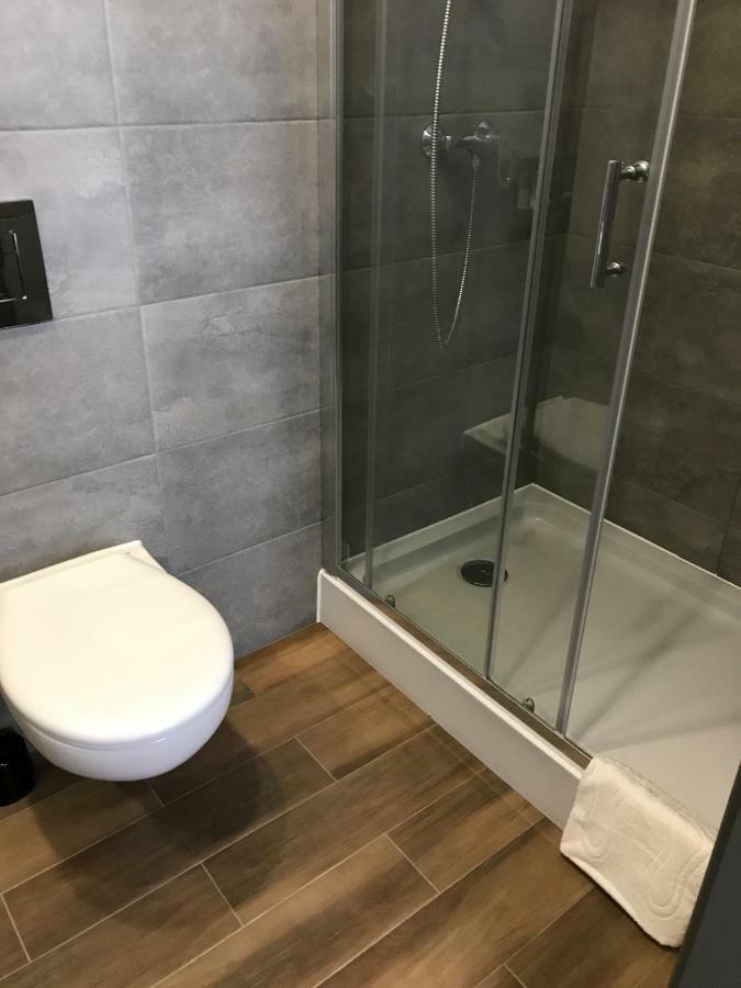 7 Rooms Mtp Познань Экстерьер фото