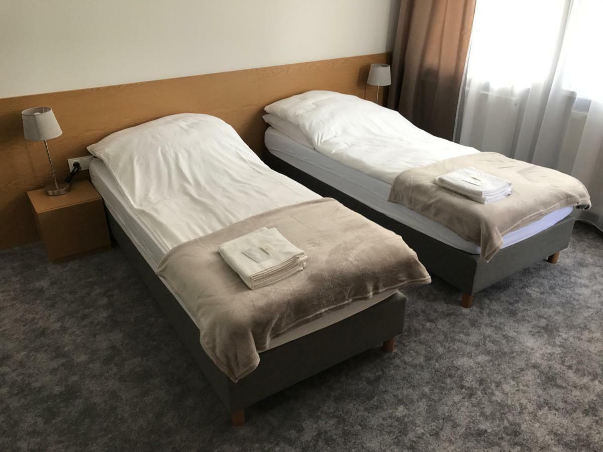 7 Rooms Mtp Познань Экстерьер фото